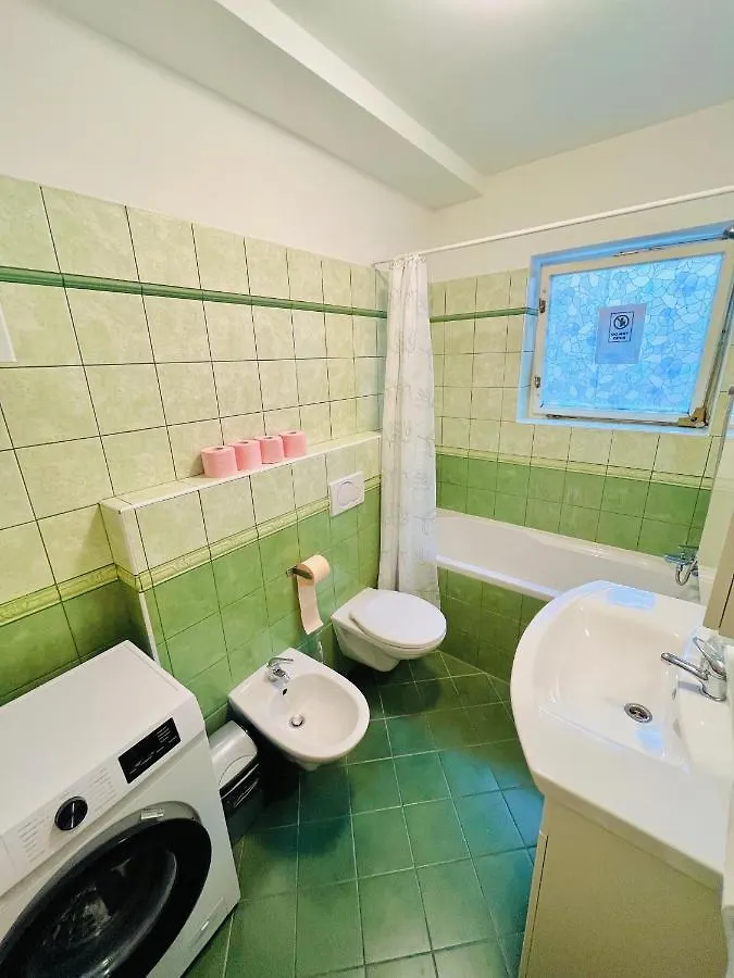 Free Parking- Cozy Apartment In Historical Building Center 布拉格 0*,  捷克